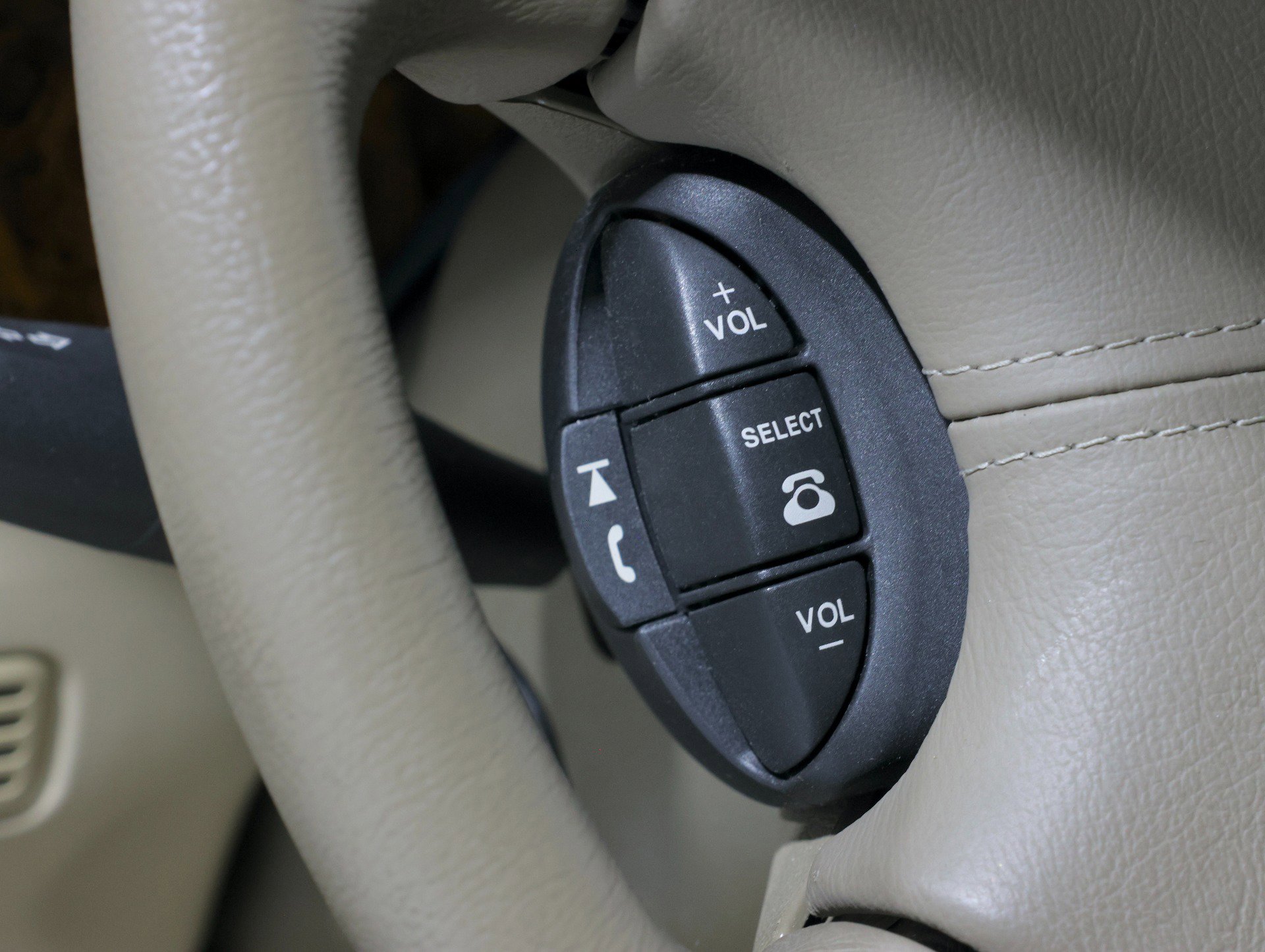 Used 2002 Jaguar XK8 Coupe image 22
