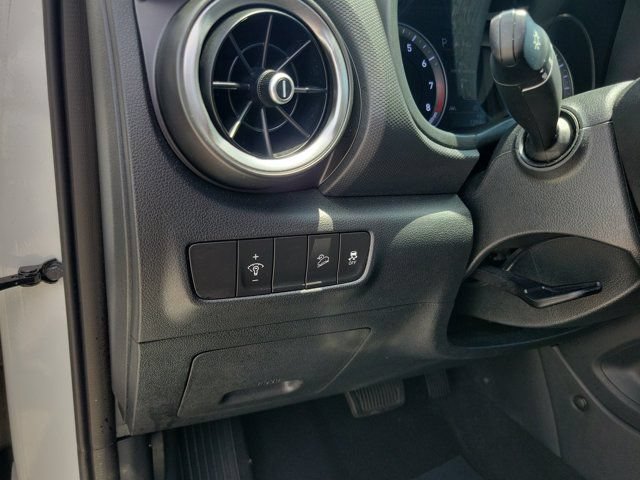 Certified 2023 Hyundai Kona SEL w/ Convenience Package FWD image 18