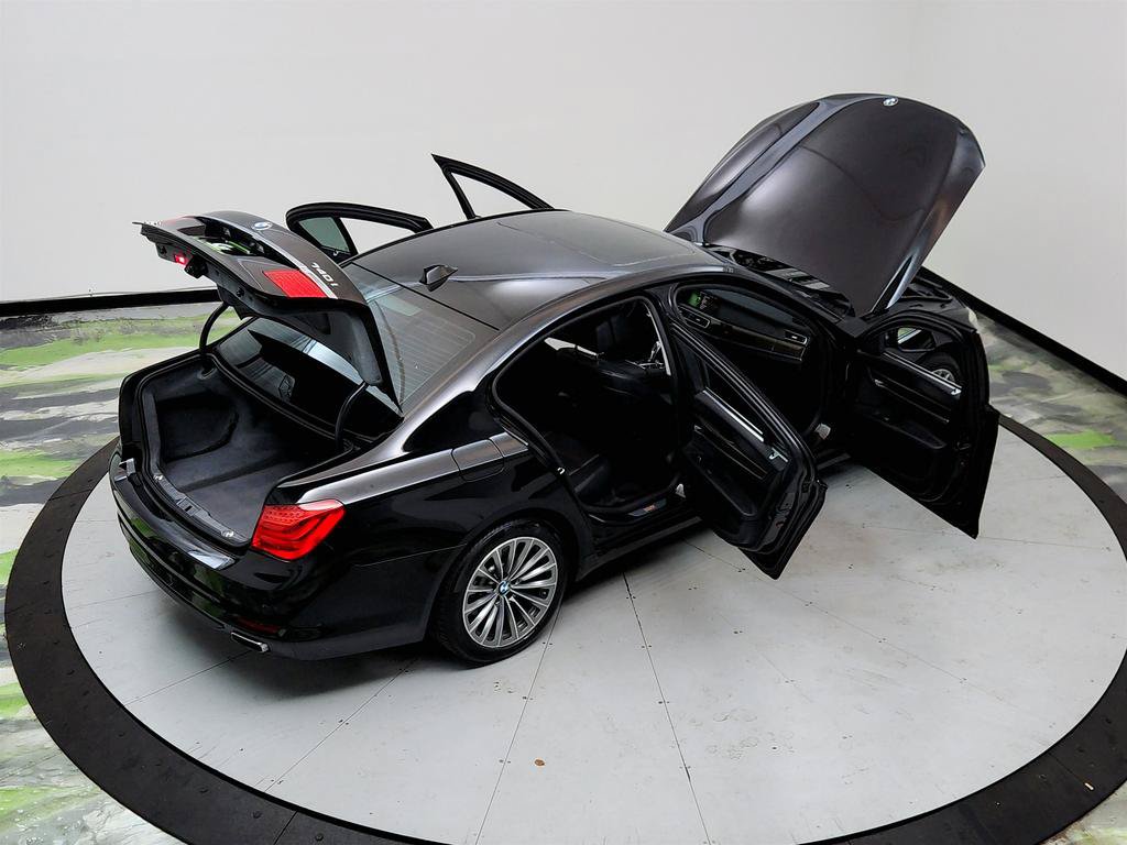 Used 2012 BMW 740i RWD image 37