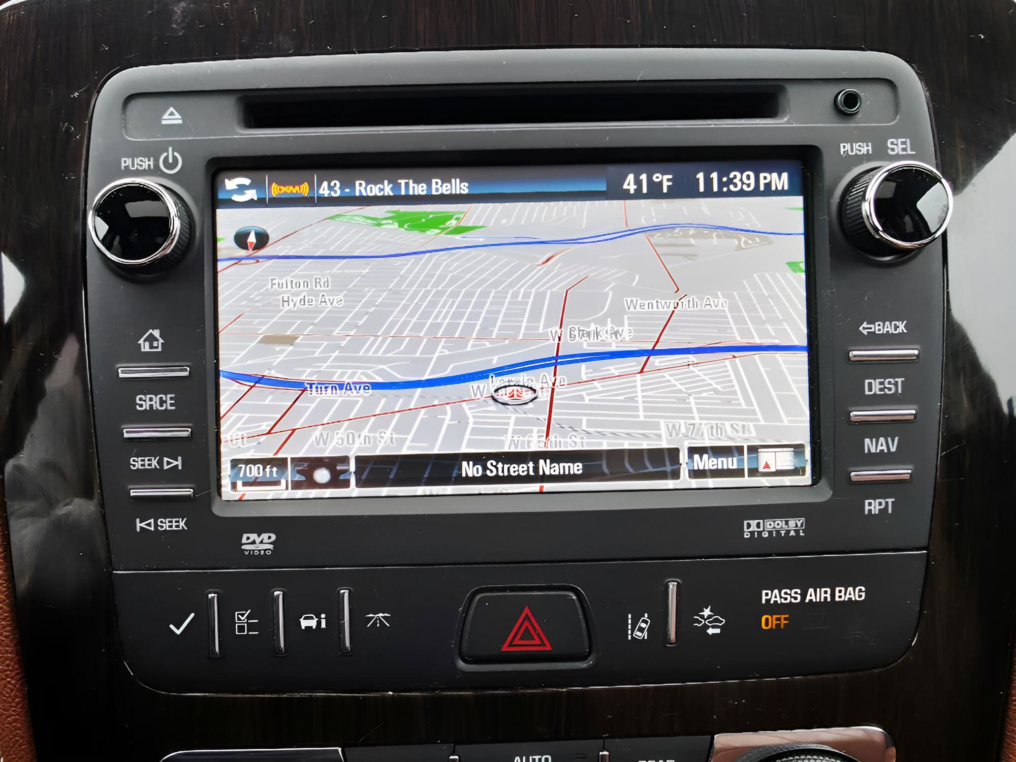 Used 2015 Chevrolet Traverse LTZ image 38