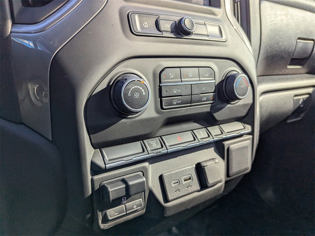 Used 2023 Chevrolet Silverado 3500 W/T image 23