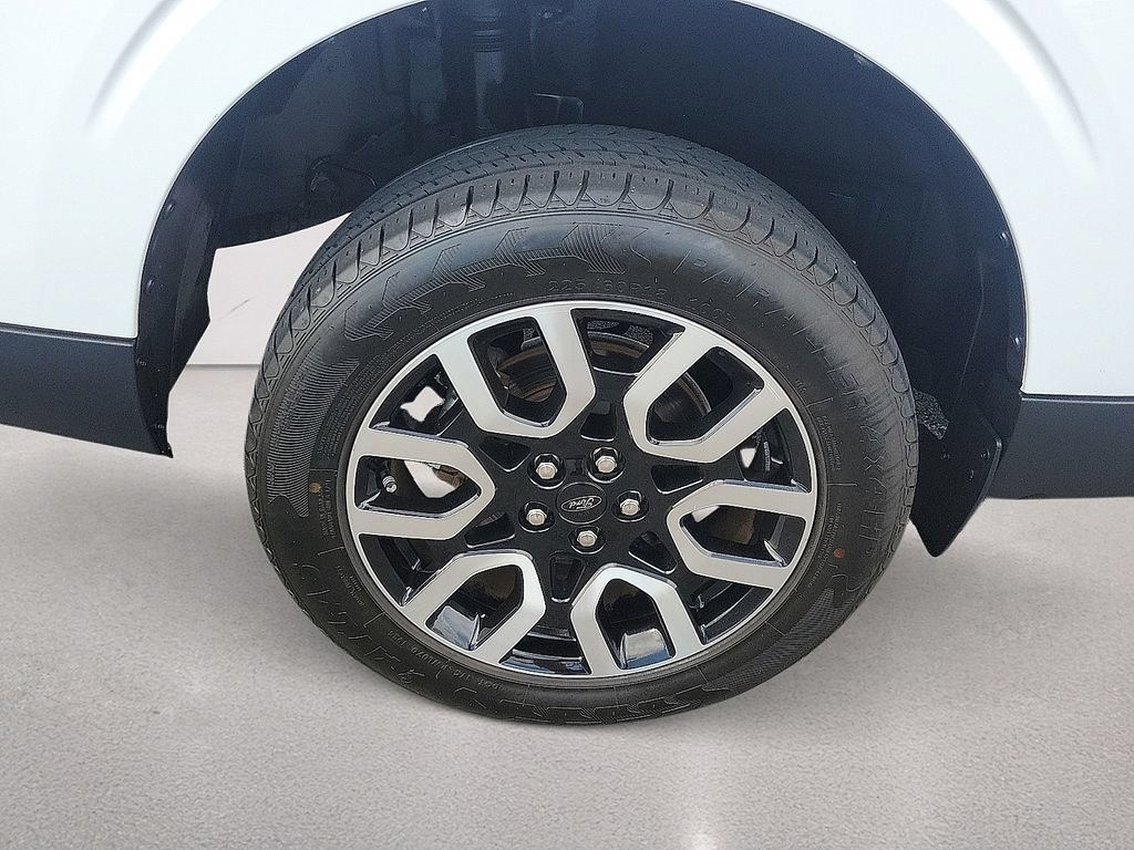 Used 2023 Ford Maverick Lariat w/ Lariat Luxury Package FWD image 7