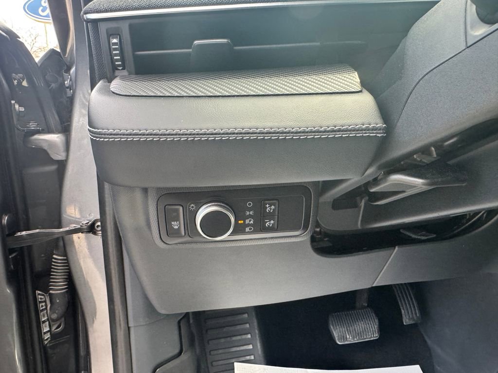 Used 2021 Ford Mustang Mach-E Premium image 17