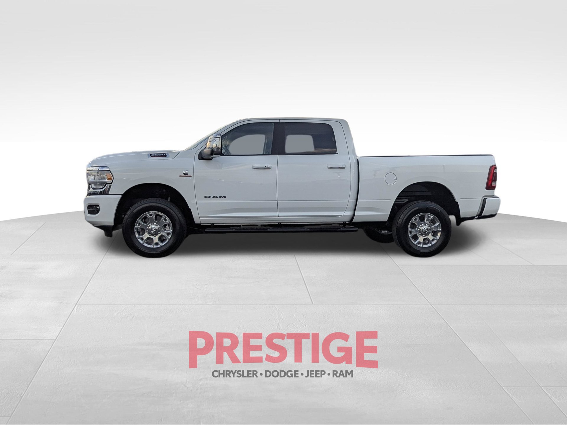 Used 2024 RAM 2500 Laramie AWD/4WD image 16