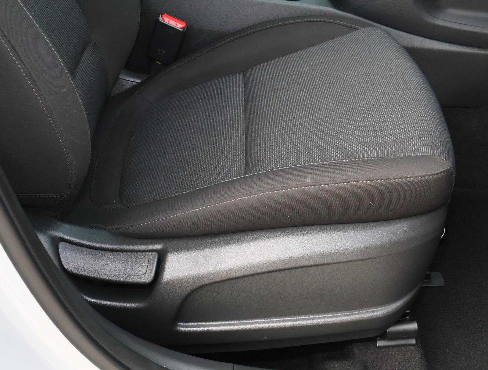 Used 2022 Hyundai Kona SEL w/ Cargo Package image 16