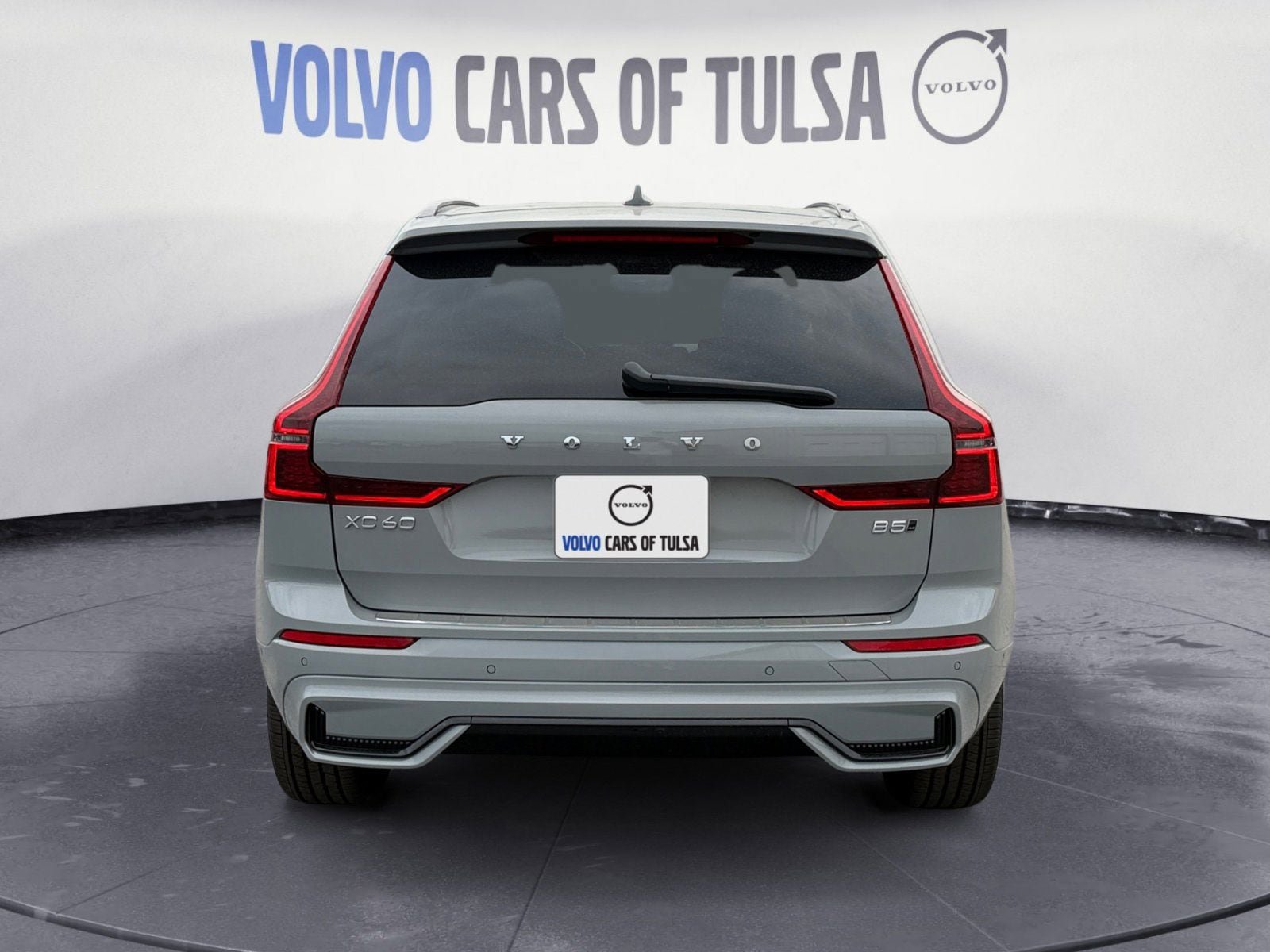 New 2026 Volvo XC60 B5 Plus w/ Protection Package Premier AWD/4WD image 4