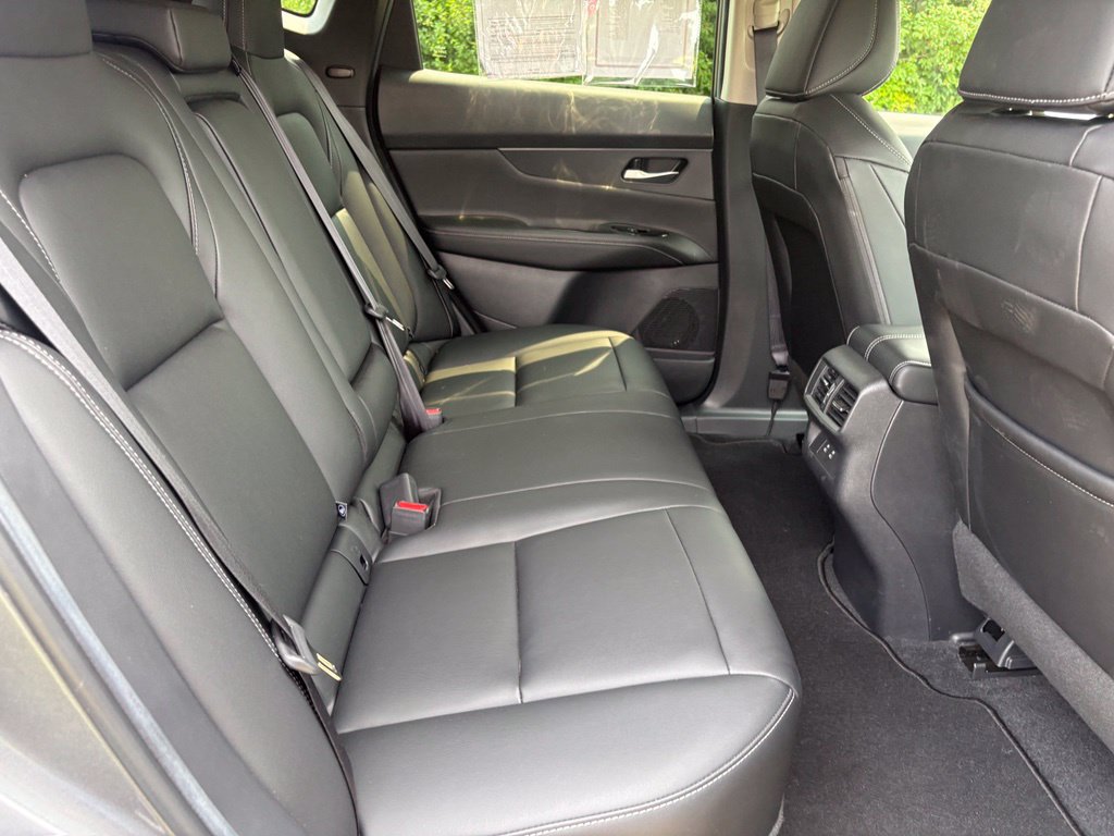 Used 2025 Nissan Murano SV AWD/4WD image 35
