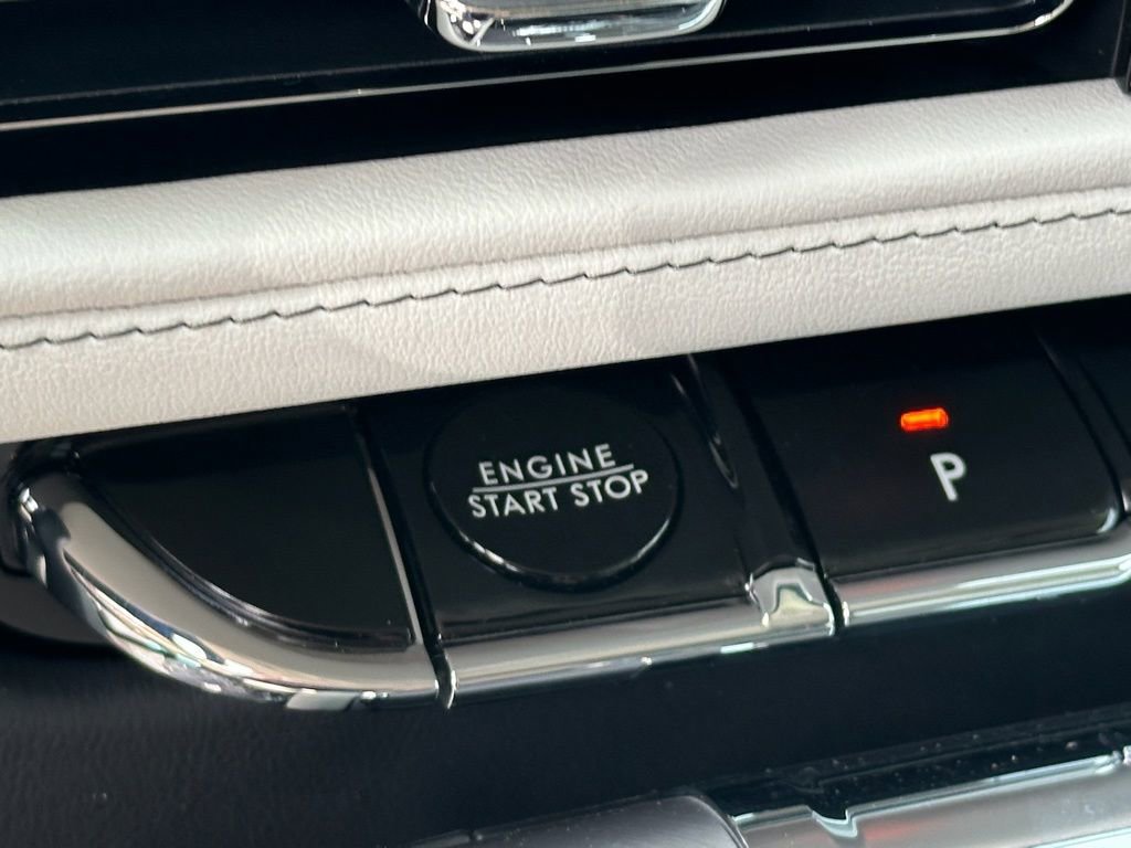 New 2026 Lincoln Aviator AWD image 11