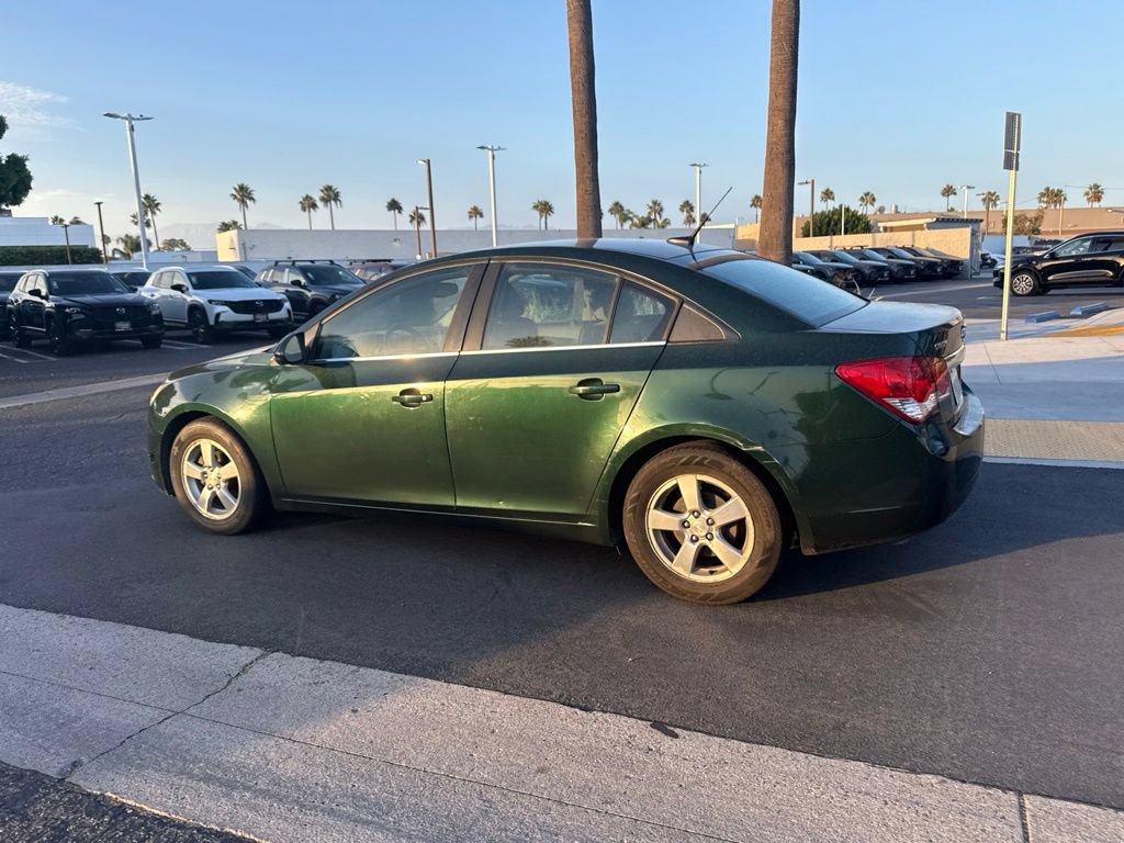 Used 2014 Chevrolet Cruze LT w/ Technology Package FWD image 10