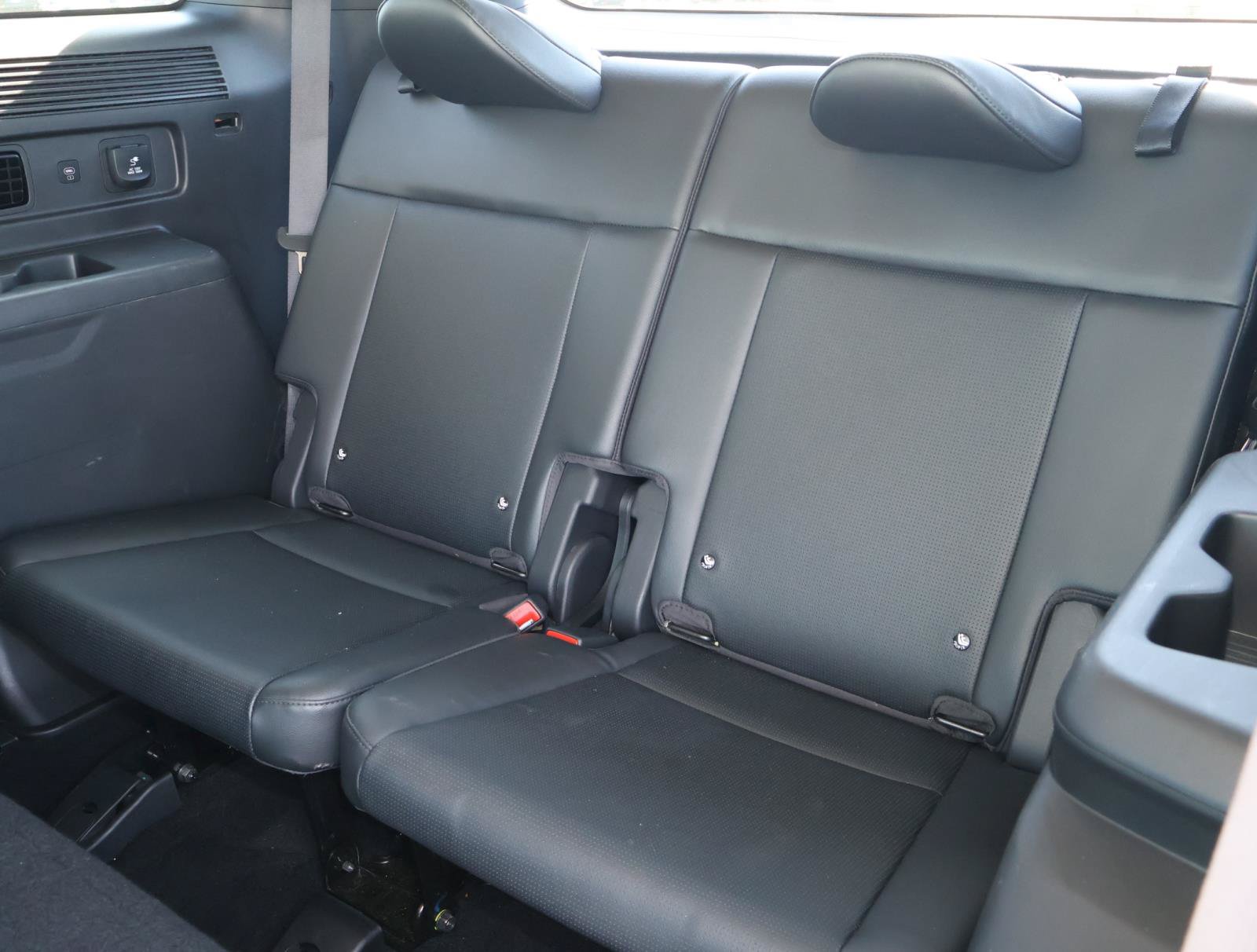 Used 2025 Hyundai Santa Fe Limited FWD image 21