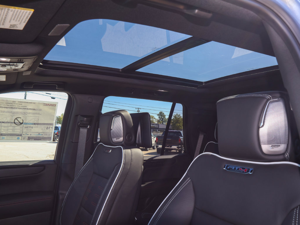 New 2026 GMC Yukon AT4 Ultimate AWD/4WD image 11