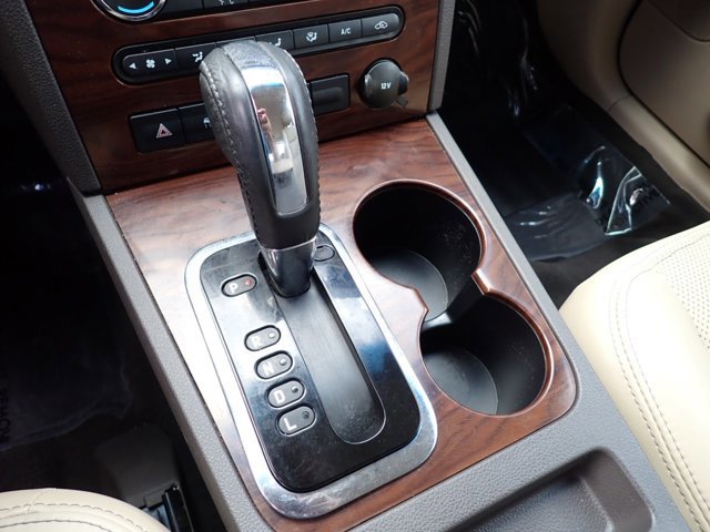 Used 2008 Ford Taurus SEL FWD image 18