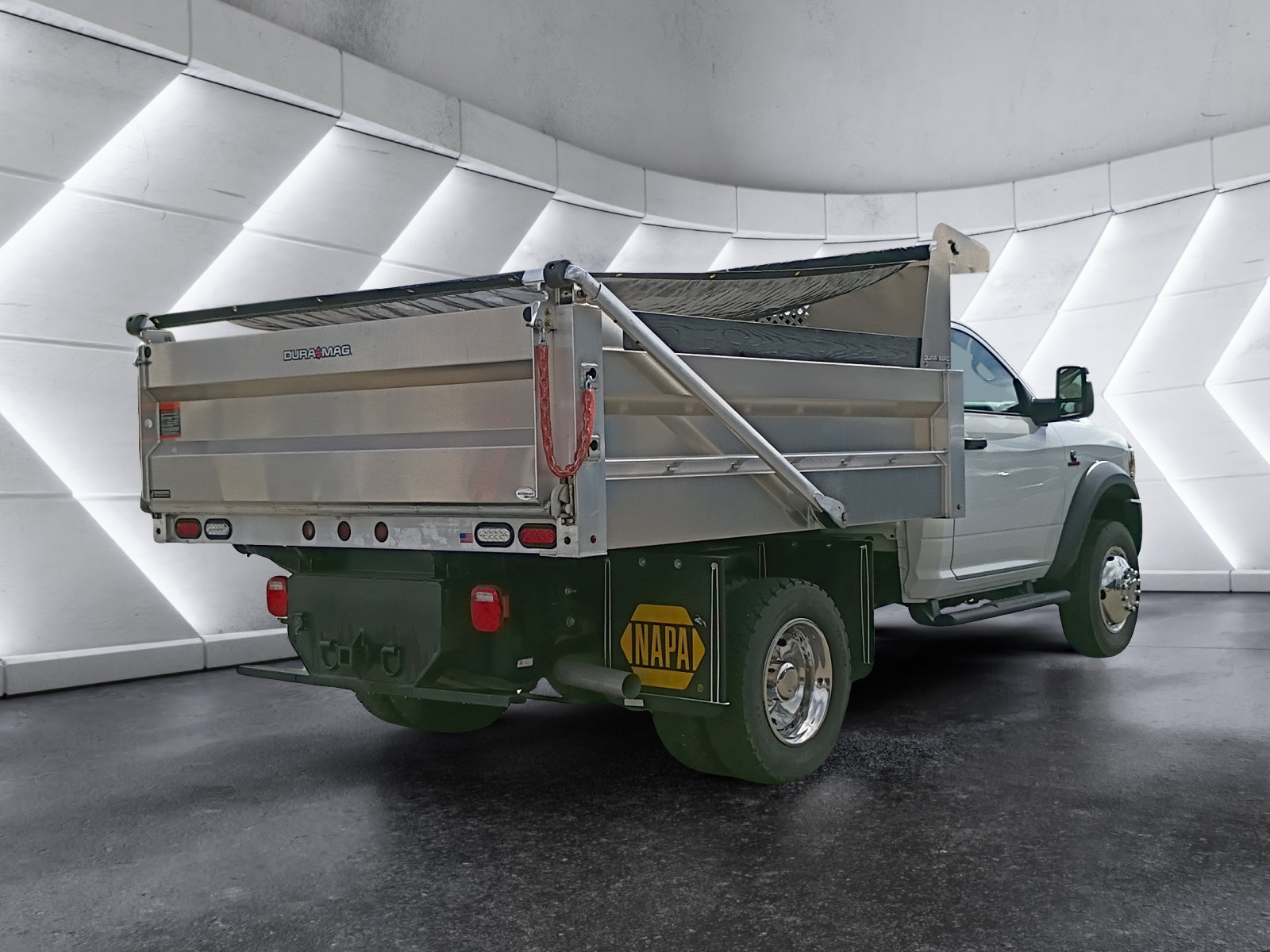 Used 2023 RAM 5500 Tradesman AWD/4WD image 6