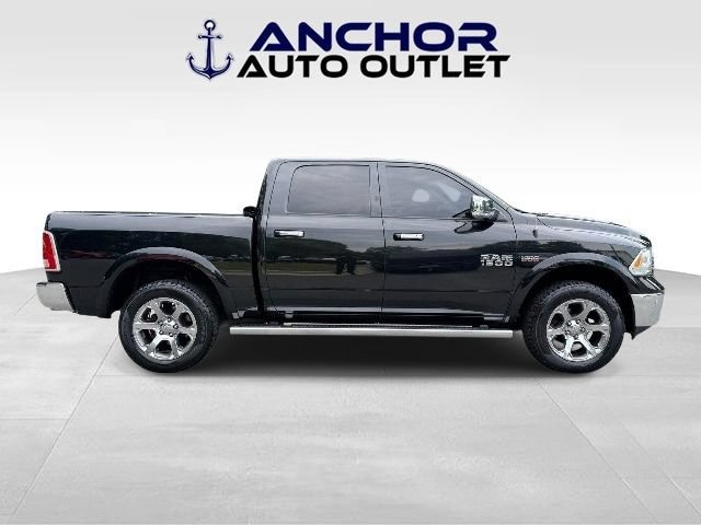 Used 2018 RAM 1500 Laramie w/ Convenience Group AWD/4WD image 9