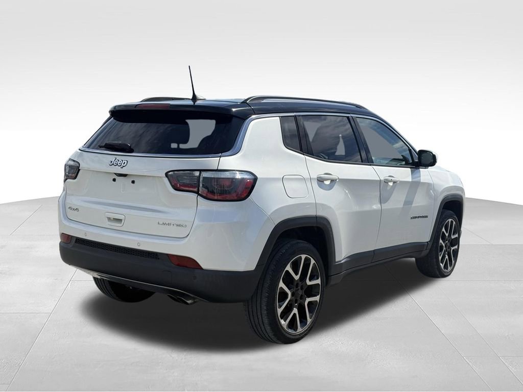 Used 2018 Jeep Compass Limited w/ Navigation Group AWD/4WD image 24