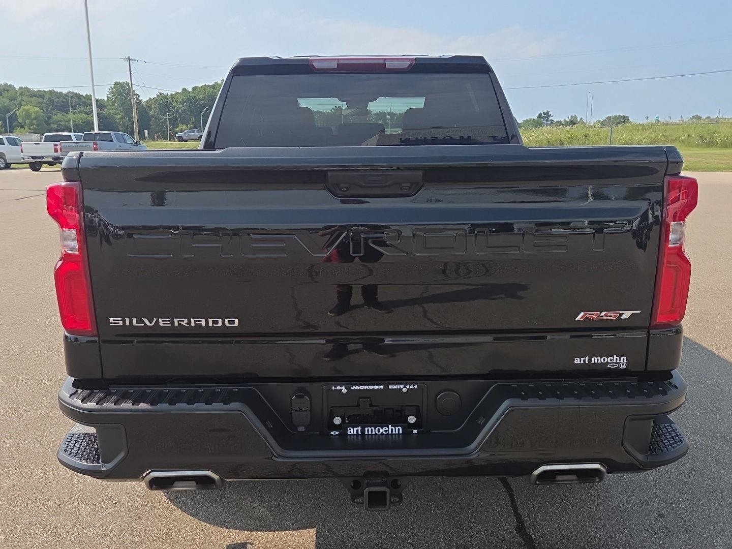 Used 2023 Chevrolet Silverado 1500 RST w/ Z71 Off-Road Package AWD/4WD image 4