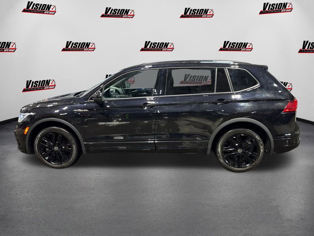Used 2022 Volkswagen Tiguan SE R-Line image 8