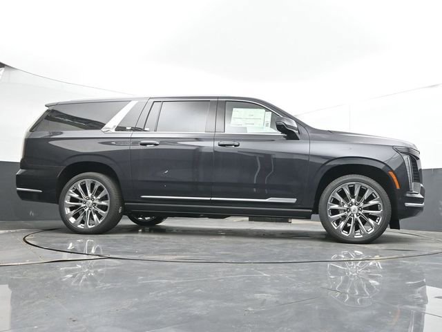 New 2026 Cadillac Escalade ESV Luxury w/ LPO, Radiant Package AWD/4WD image 47