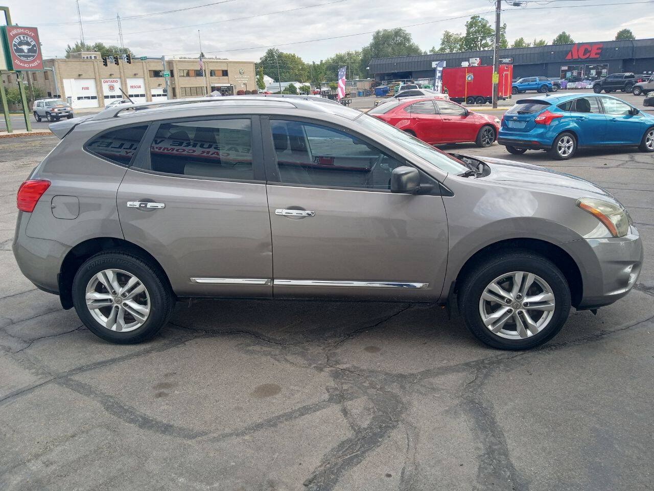 Used 2015 Nissan Rogue S w/ Convenience Package AWD/4WD image 7