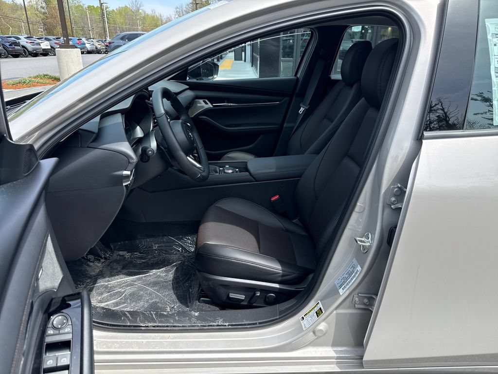 New 2026 MAZDA MAZDA3 2.5 Turbo Sedan w/Premium Plus AWD/4WD image 18