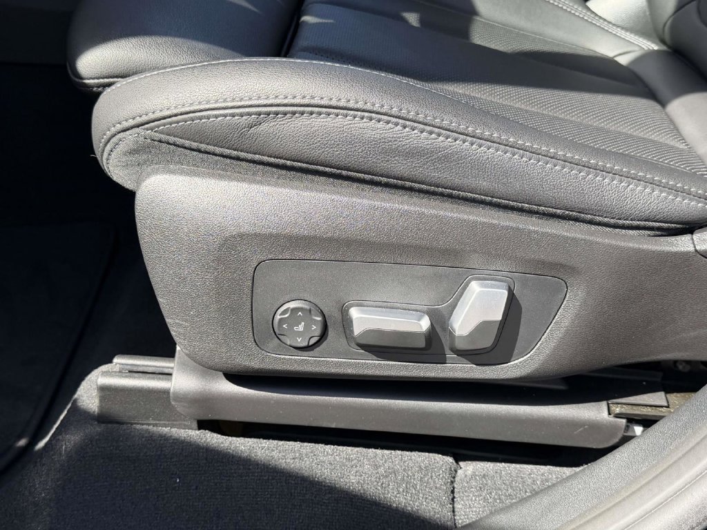 Used 2023 BMW X3 xDrive30i w/ Premium Package AWD/4WD image 24