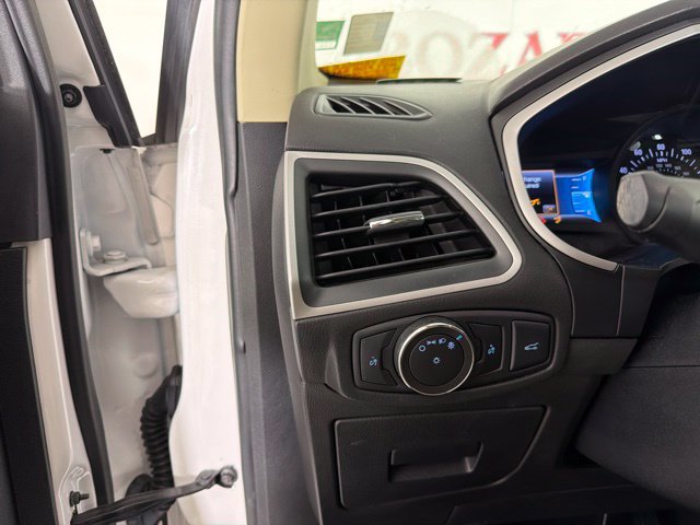 Used 2017 Ford Edge SEL w/ Equipment Group 201A FWD image 21