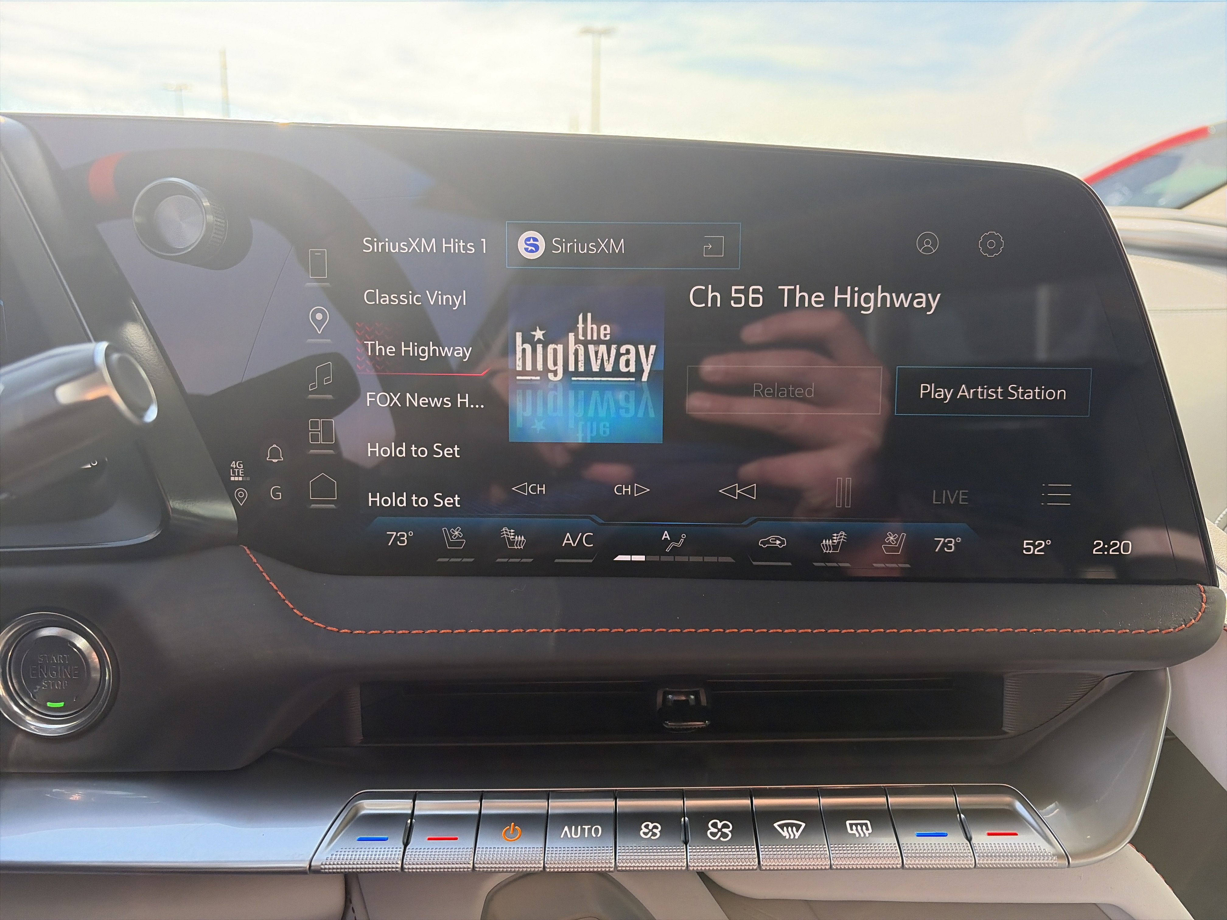 New 2026 Chevrolet Corvette Stingray Premium Cpe w/ Battery Protection Package image 15