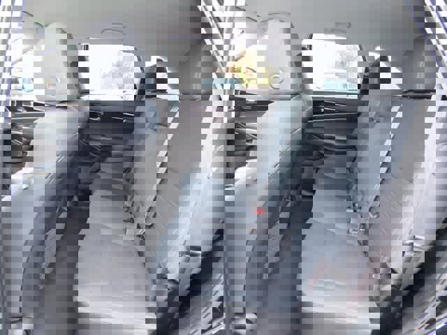 Used 2019 Kia Sorento LX image 14