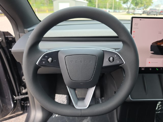 Used 2026 Tesla Model Y 2WD image 22
