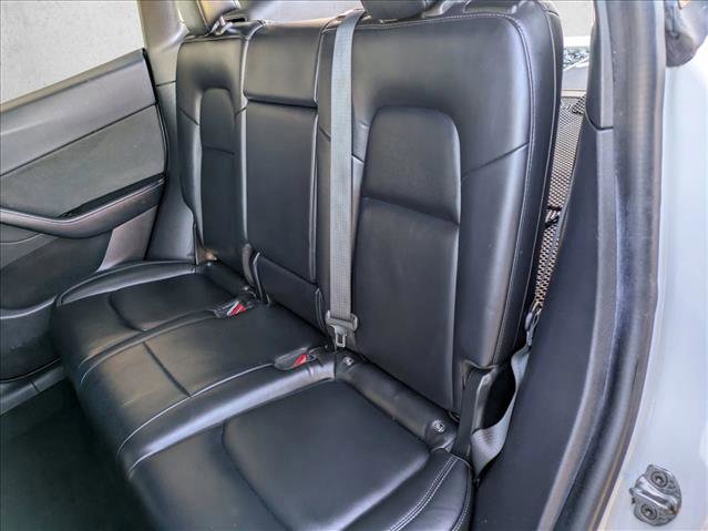 Used 2021 Tesla Model Y Long Range image 16