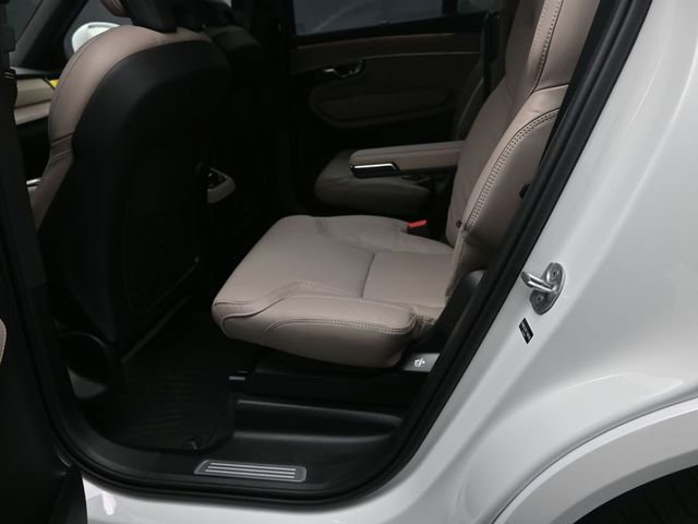 New 2026 Volvo XC90 B6 Ultra w/ Protection Package Premier image 21