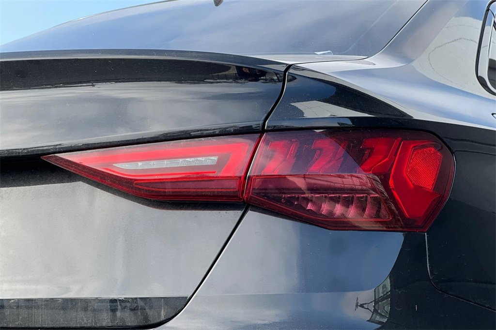 Used 2022 Audi A3 2.0T Premium image 32