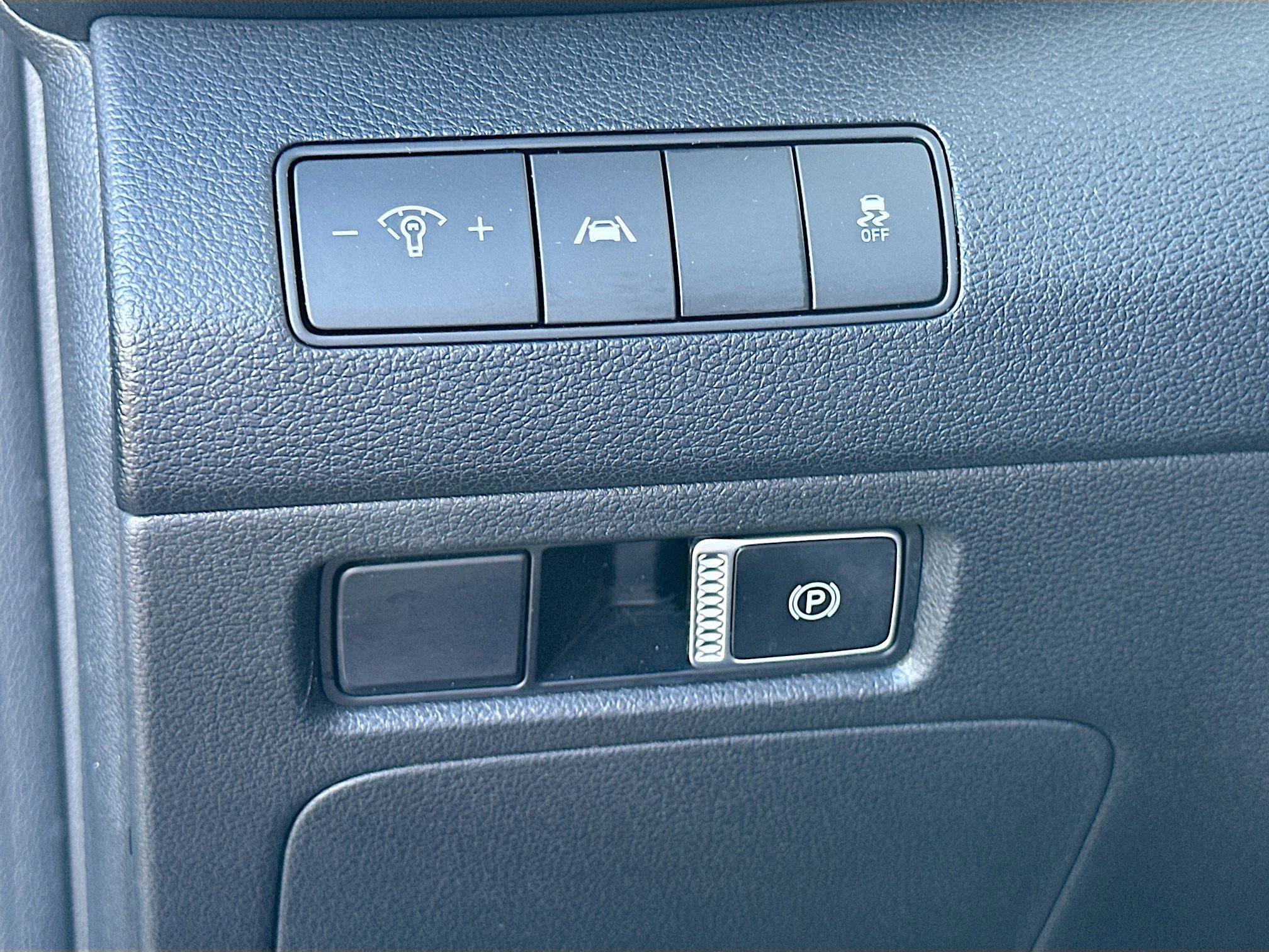 Used 2023 Hyundai Santa Fe SE image 10