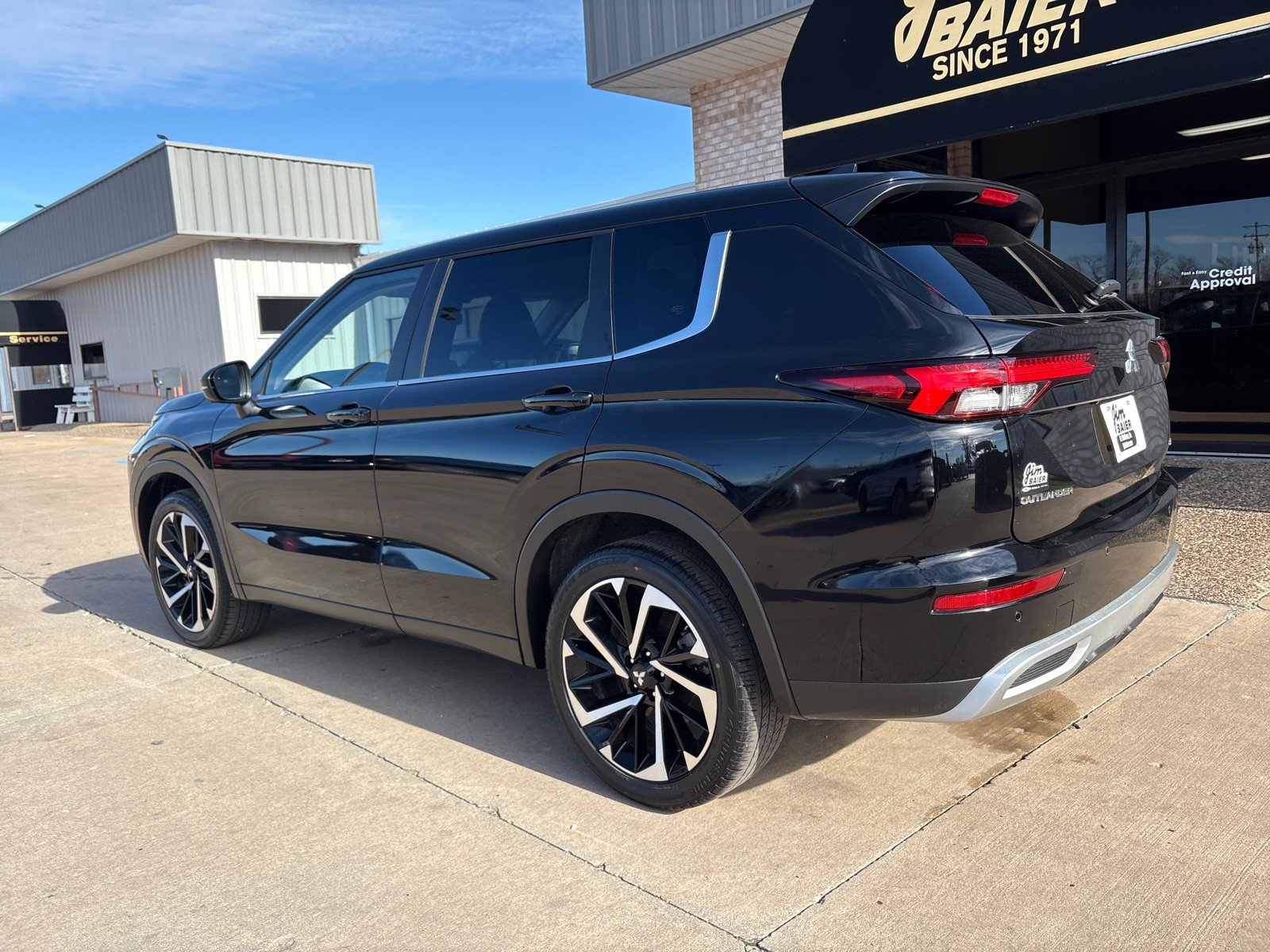 Used 2024 Mitsubishi Outlander SE image 11