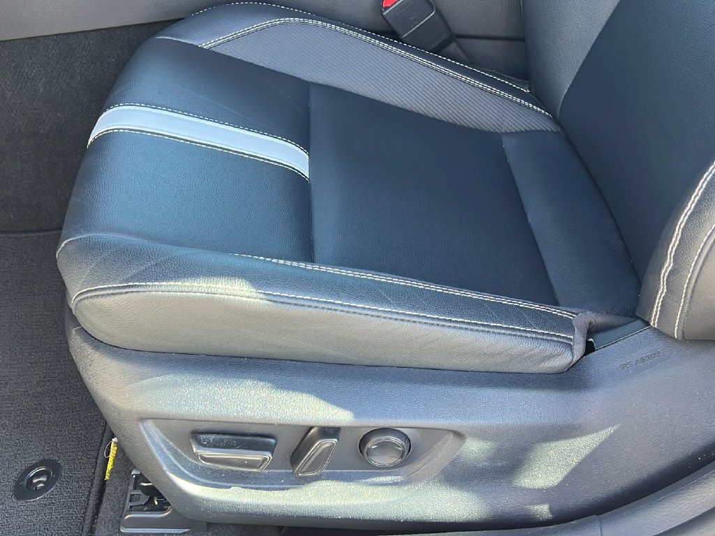 Used 2025 Toyota Camry SE FWD image 15