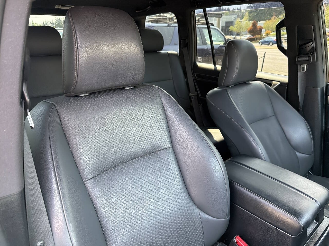 Used 2020 Lexus GX 460 Premium AWD/4WD image 18