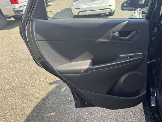 Used 2019 Hyundai Kona SE FWD image 11