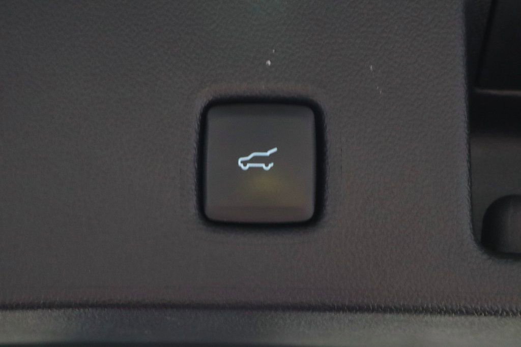 Certified 2024 Ford Escape Platinum image 17