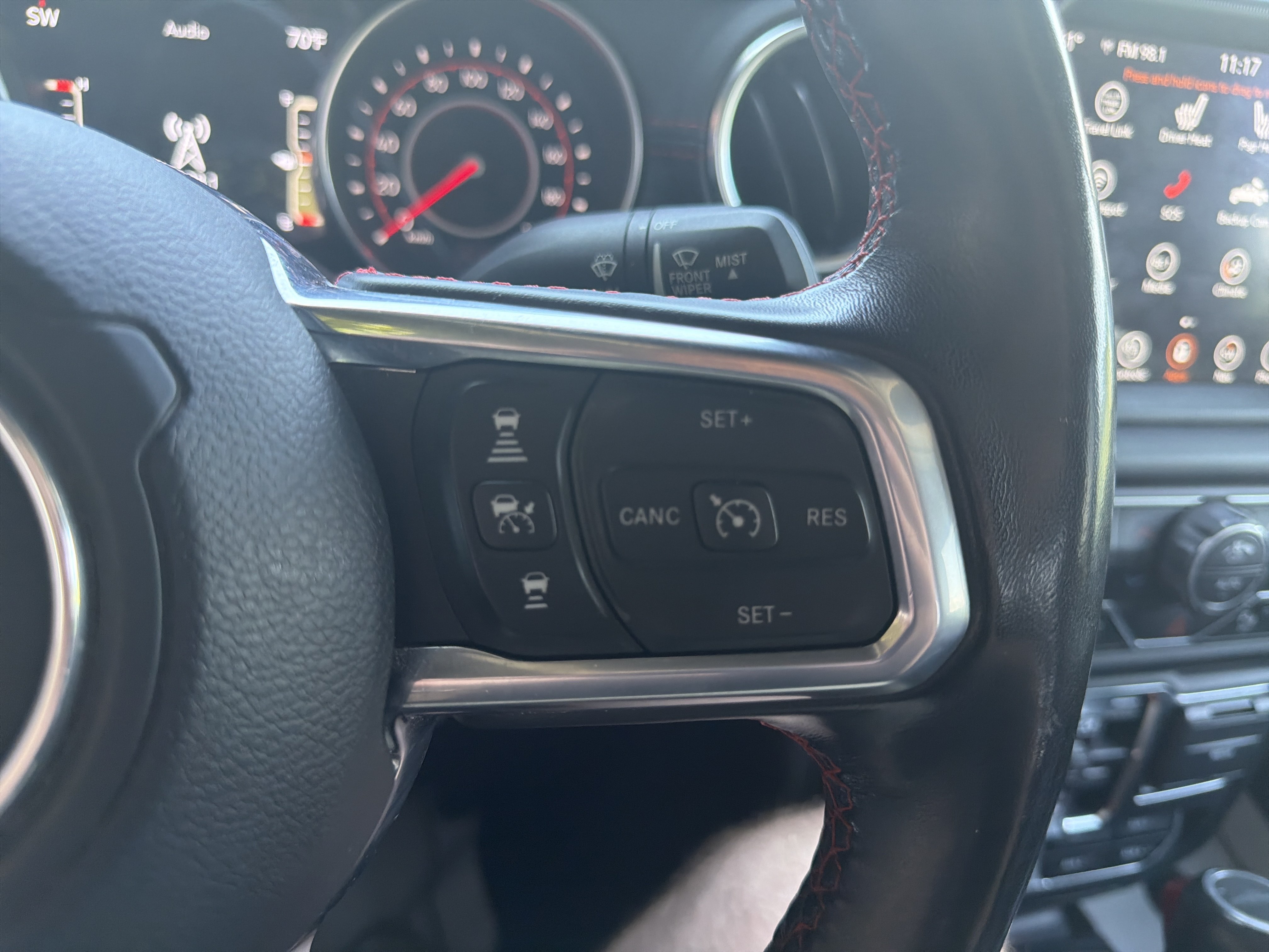 Used 2020 Jeep Gladiator Rubicon w/ Advanced Safety Group AWD/4WD image 19