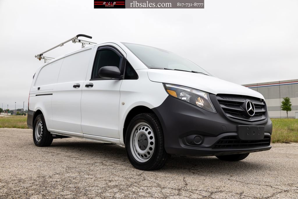 Used 2018 Mercedes-Benz Metris image 1
