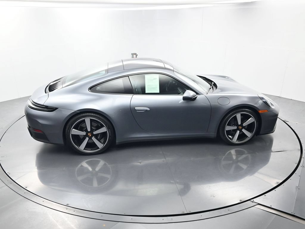 Certified 2025 Porsche 911 Carrera RWD image 40