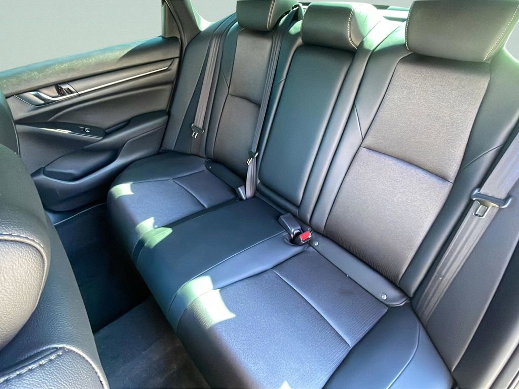 Used 2020 Honda Accord Sport image 32