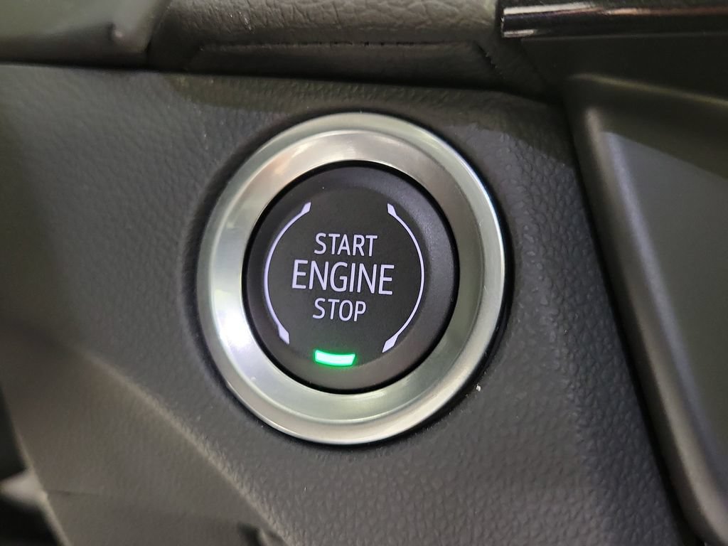 Used 2025 Cadillac CT4 V AWD/4WD image 31