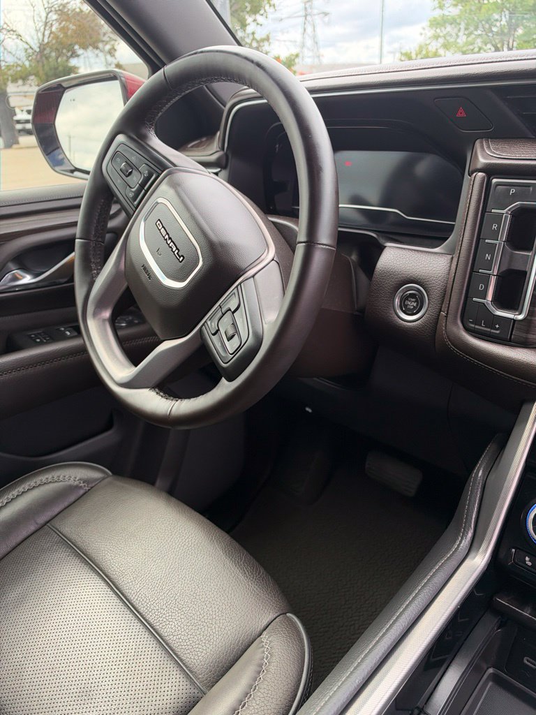 Used 2023 GMC Yukon Denali AWD/4WD image 23