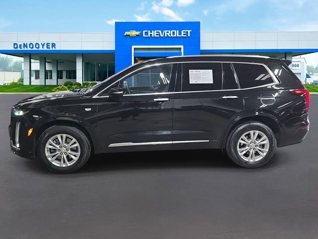 Used 2025 Cadillac XT6 Luxury image 11