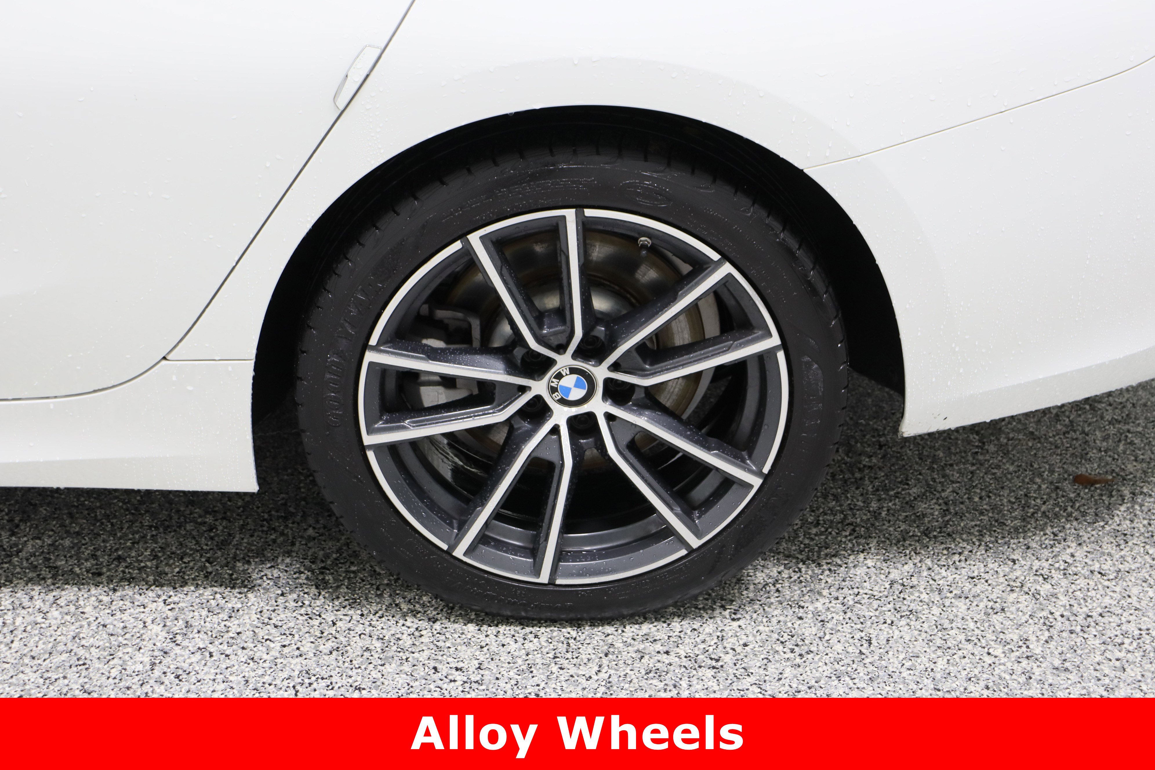 Used 2020 BMW 330i Sedan w/ Premium Package image 10