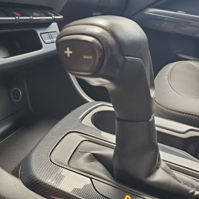 Used 2018 Chevrolet Colorado Z71 image 9