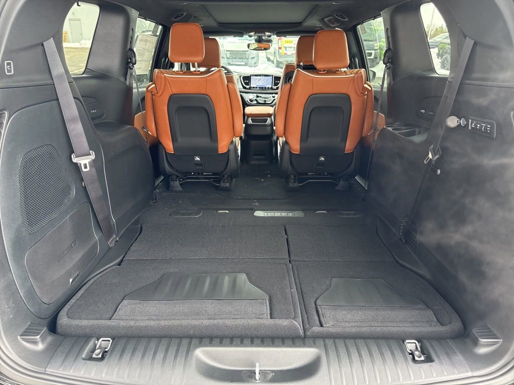 New 2026 Chrysler Pacifica Pinnacle image 52