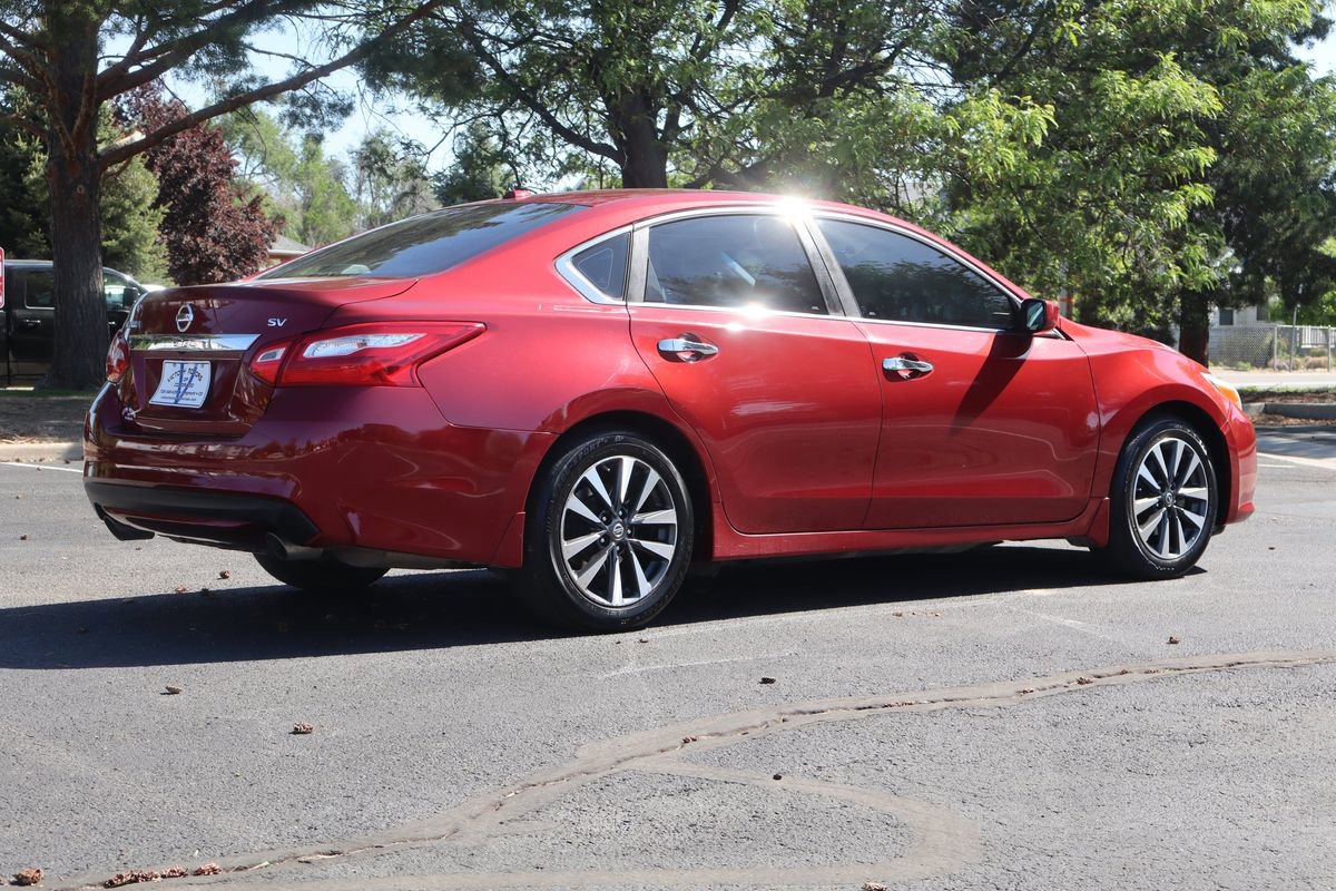 Used 2017 Nissan Altima 2.5 SV FWD image 5