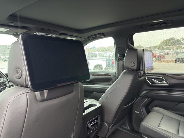 Used 2021 Chevrolet Suburban Z71 w/ Rear Media and Nav Package image 17